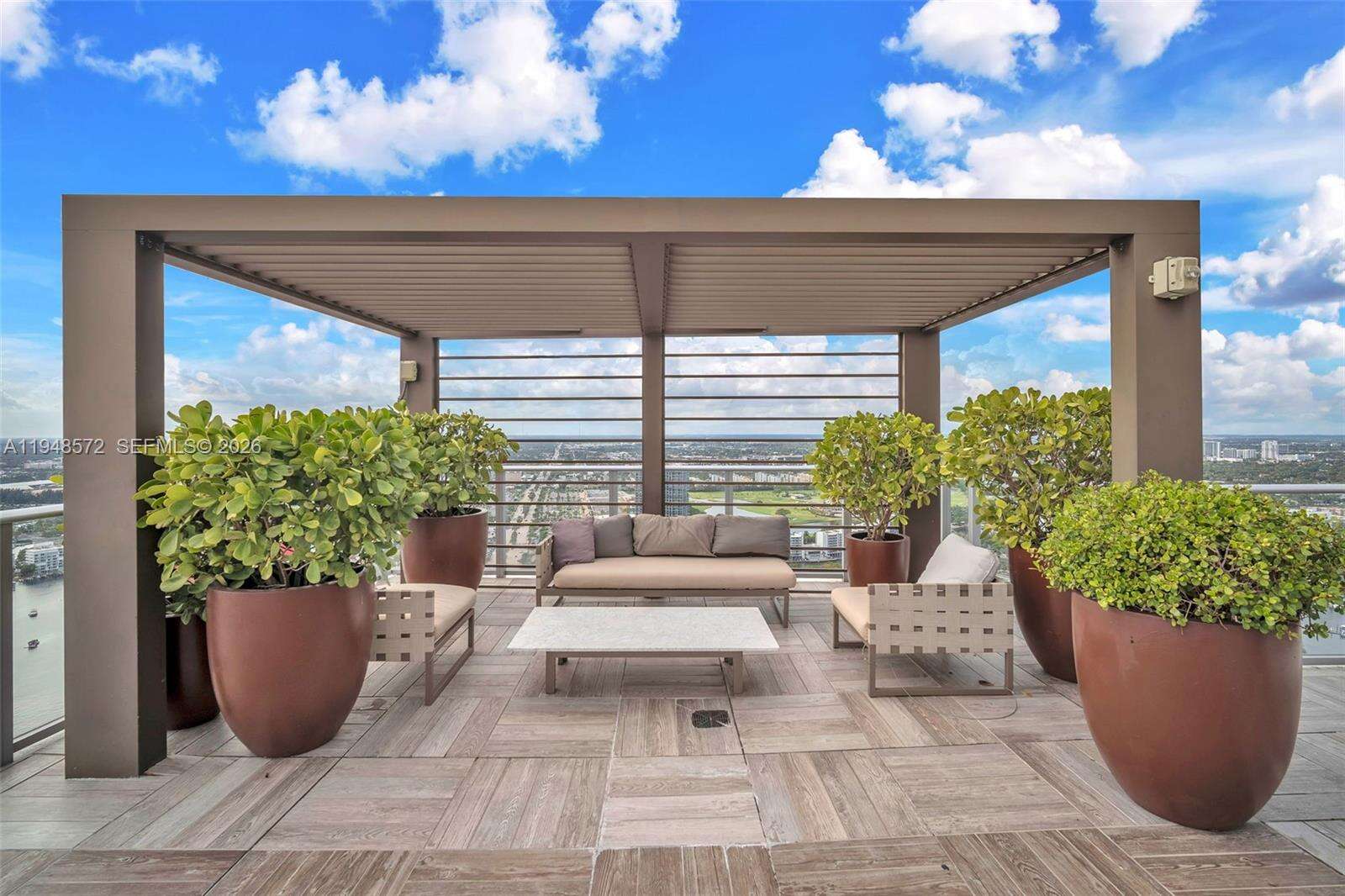 Hyde Beach House at 4010 Ocean Dr, Hollywood, FL 33019 - For Sale photo 35