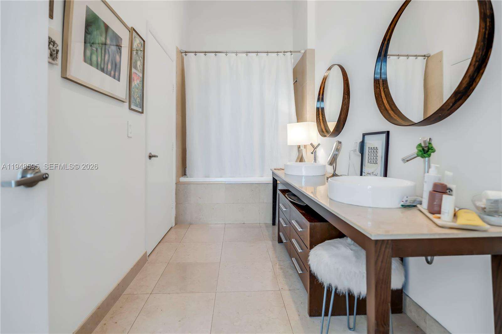 Icon Brickell 1 at 465 Brickell Ave, Miami, FL 33131 - For Sale photo 15