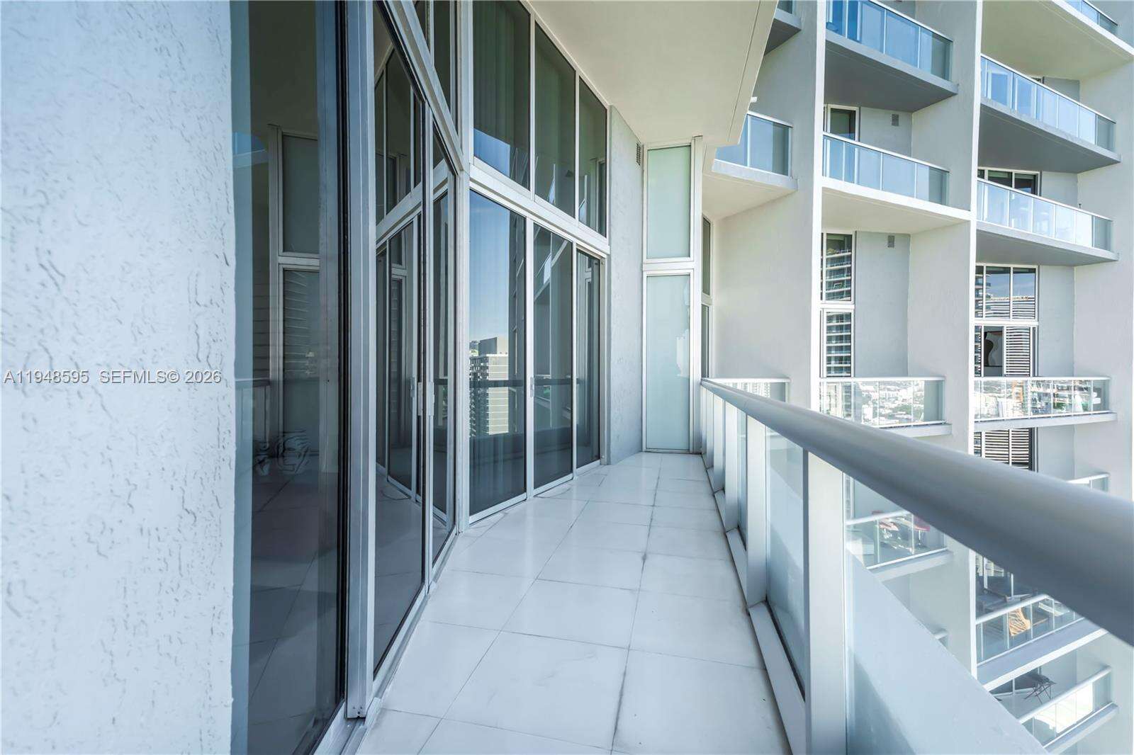 Icon Brickell 1 at 465 Brickell Ave, Miami, FL 33131 - For Sale photo 17