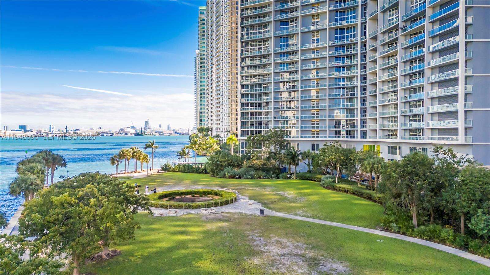 Icon Brickell 1 at 465 Brickell Ave, Miami, FL 33131 - For Sale photo 19