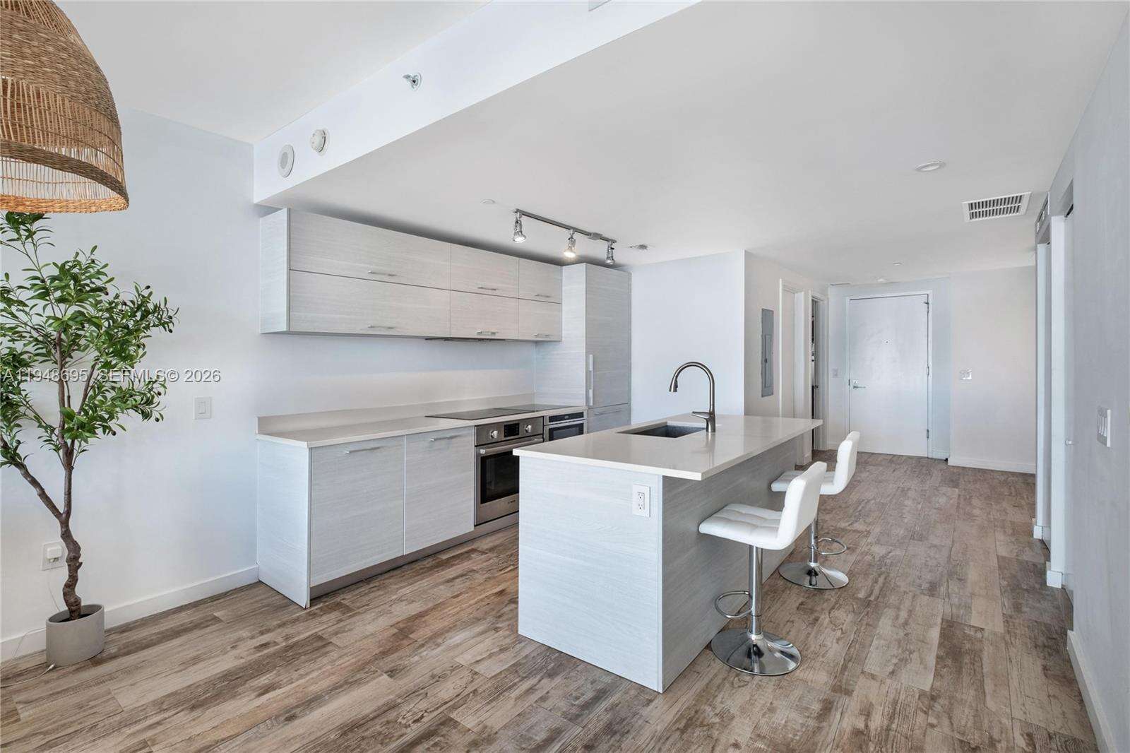 Paraiso Bay at 650 32 St, Miami, FL 33137 - For Sale photo 10