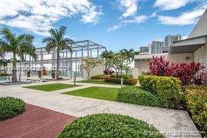 Four Midtown at 3301 1 Ave, Miami, FL 33137 - For Sale photo 19