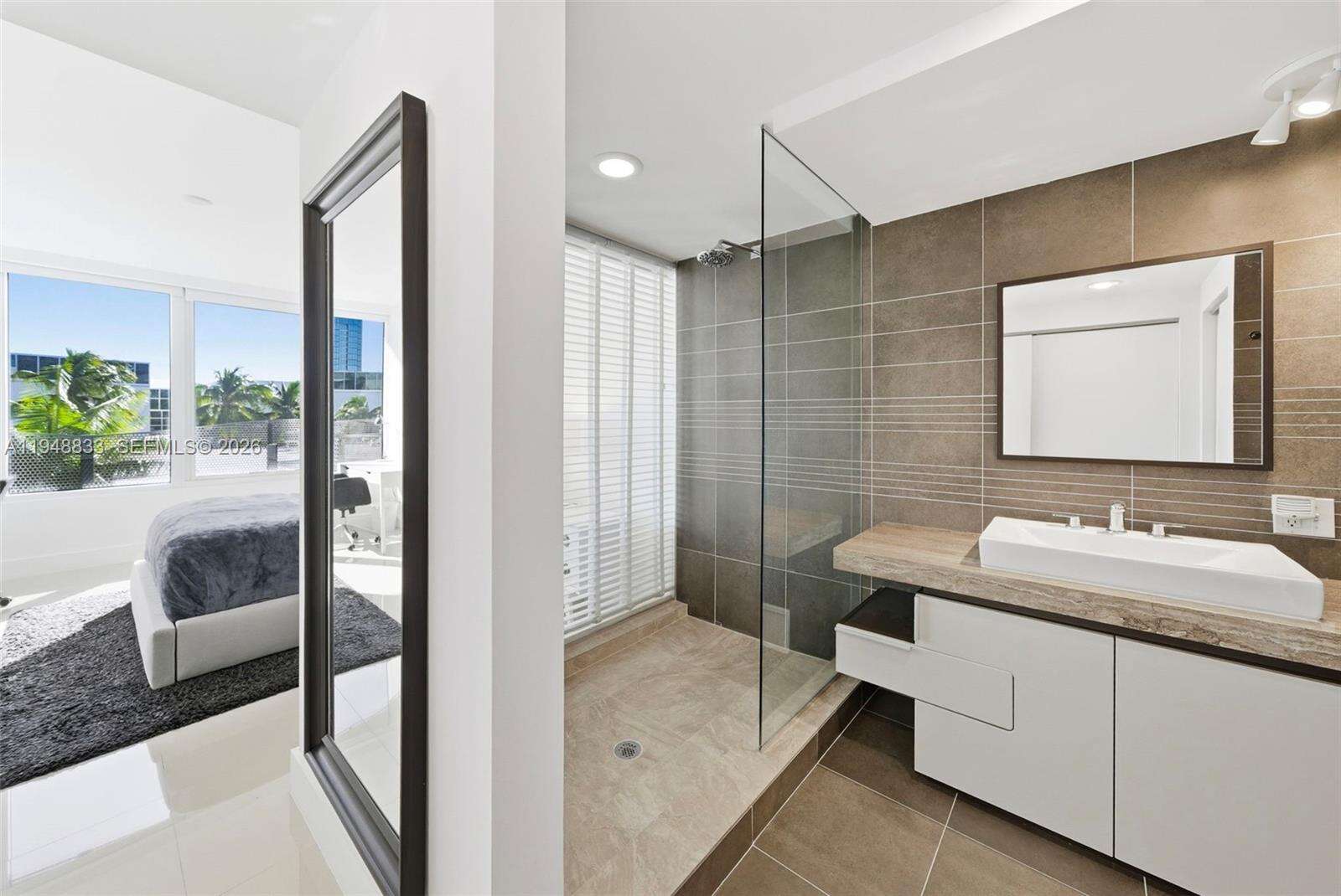 Artepark North at 2155 Washington Ct, Miami Beach, FL 33139 - For Sale photo 12