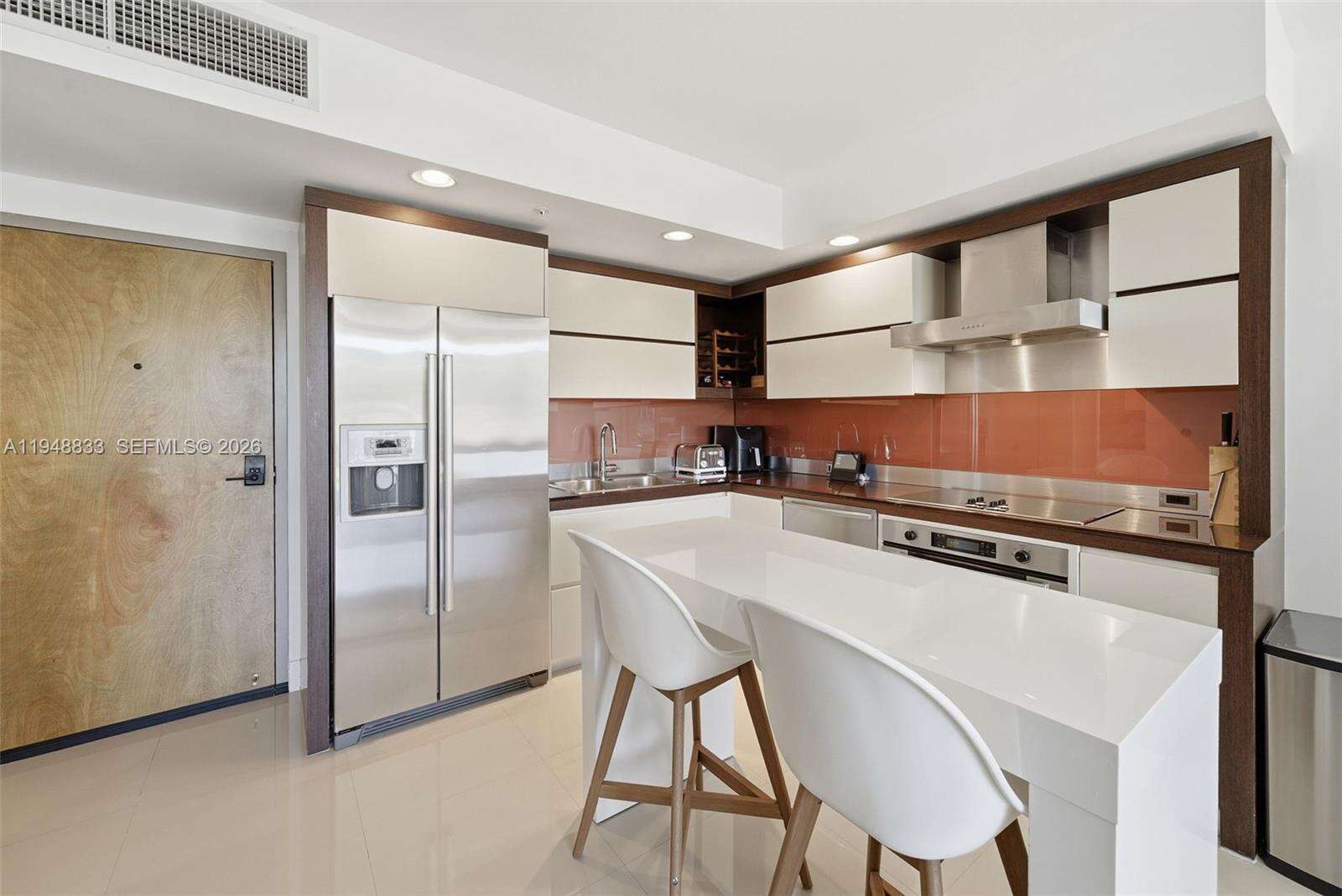 Artepark North at 2155 Washington Ct, Miami Beach, FL 33139 - For Sale photo 9