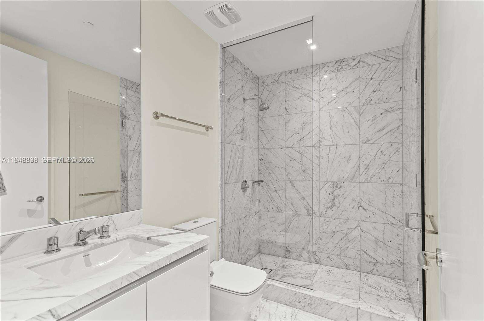 JADE SIGNATURE - 16901 Collins Ave, Sunny Isles Beach, FL 33160 | Picture 11