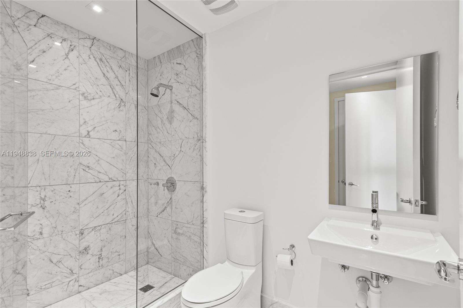 JADE SIGNATURE - 16901 Collins Ave, Sunny Isles Beach, FL 33160 | Picture 12