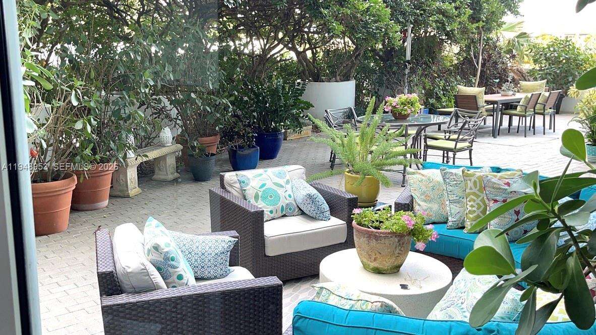 MURANO AT PORTOFINO - 1000 Pointe Dr, Miami Beach, FL 33139 | Picture 25