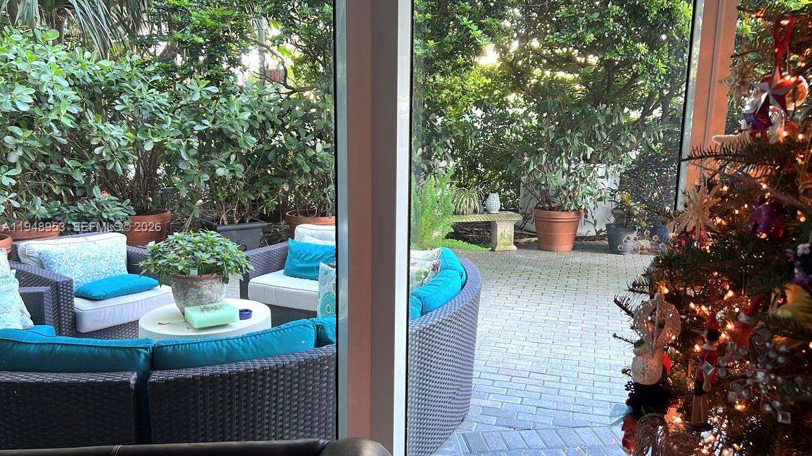 MURANO AT PORTOFINO - 1000 Pointe Dr, Miami Beach, FL 33139 | Picture 26