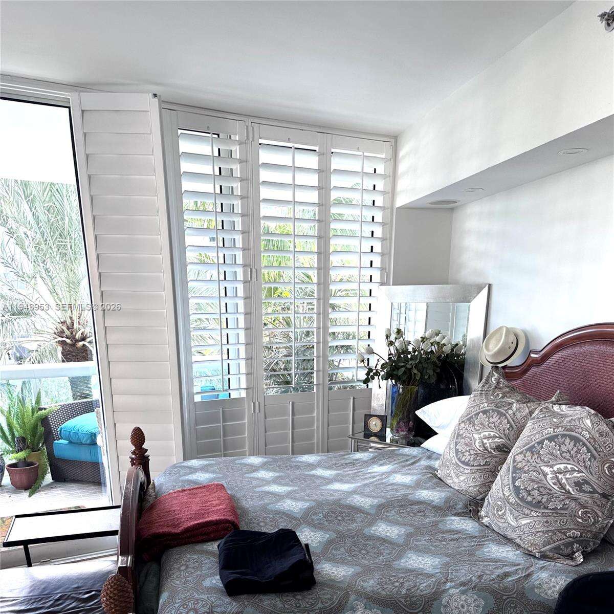 MURANO AT PORTOFINO - 1000 Pointe Dr, Miami Beach, FL 33139 | Picture 5