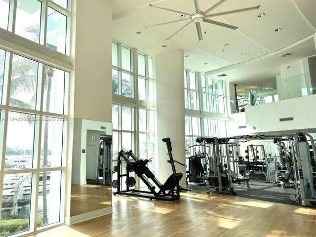 MURANO AT PORTOFINO - 1000 Pointe Dr, Miami Beach, FL 33139 | Picture 9