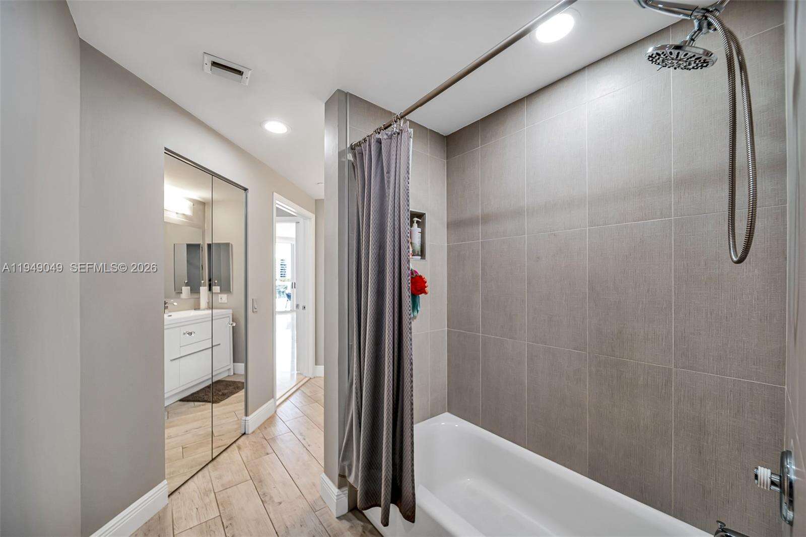 Atlantic 2 At The Point at 21150 Point Pl, Aventura, FL 33180 - For Sale photo 39