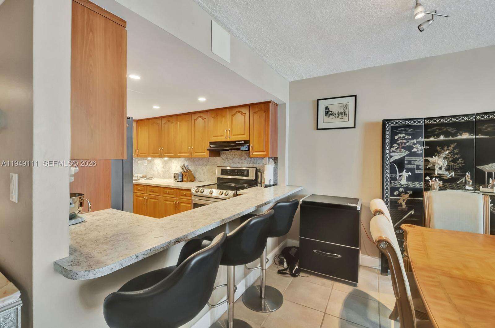 The Carriage House at 5401 Collins Ave, Miami Beach, FL 33140 - For Sale photo 12