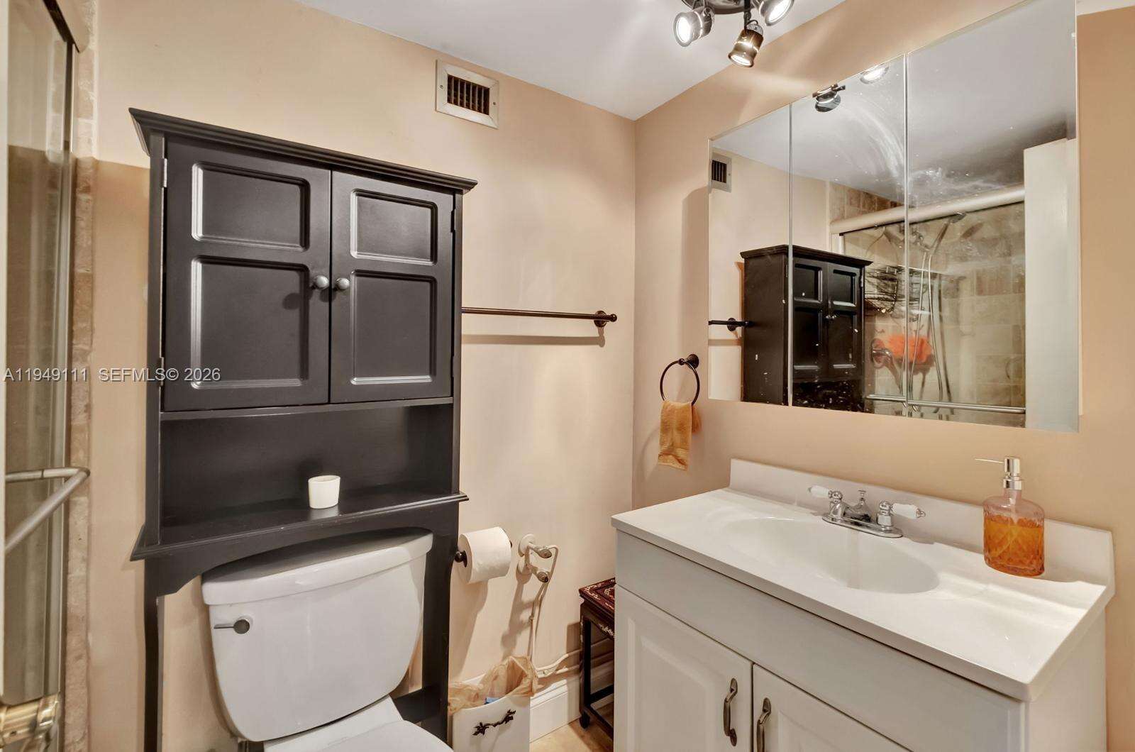 The Carriage House at 5401 Collins Ave, Miami Beach, FL 33140 - For Sale photo 14