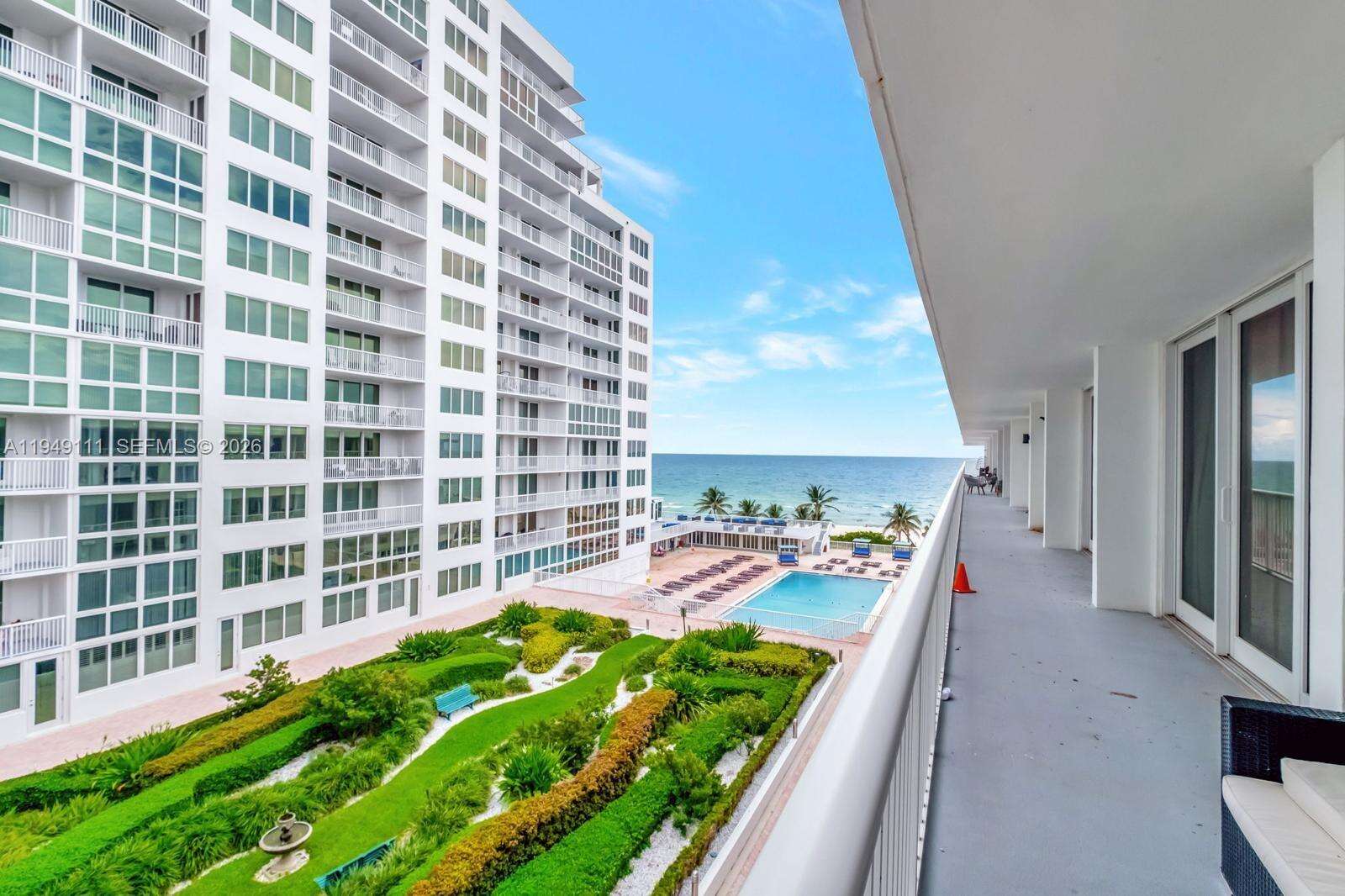The Carriage House at 5401 Collins Ave, Miami Beach, FL 33140 - For Sale photo 22