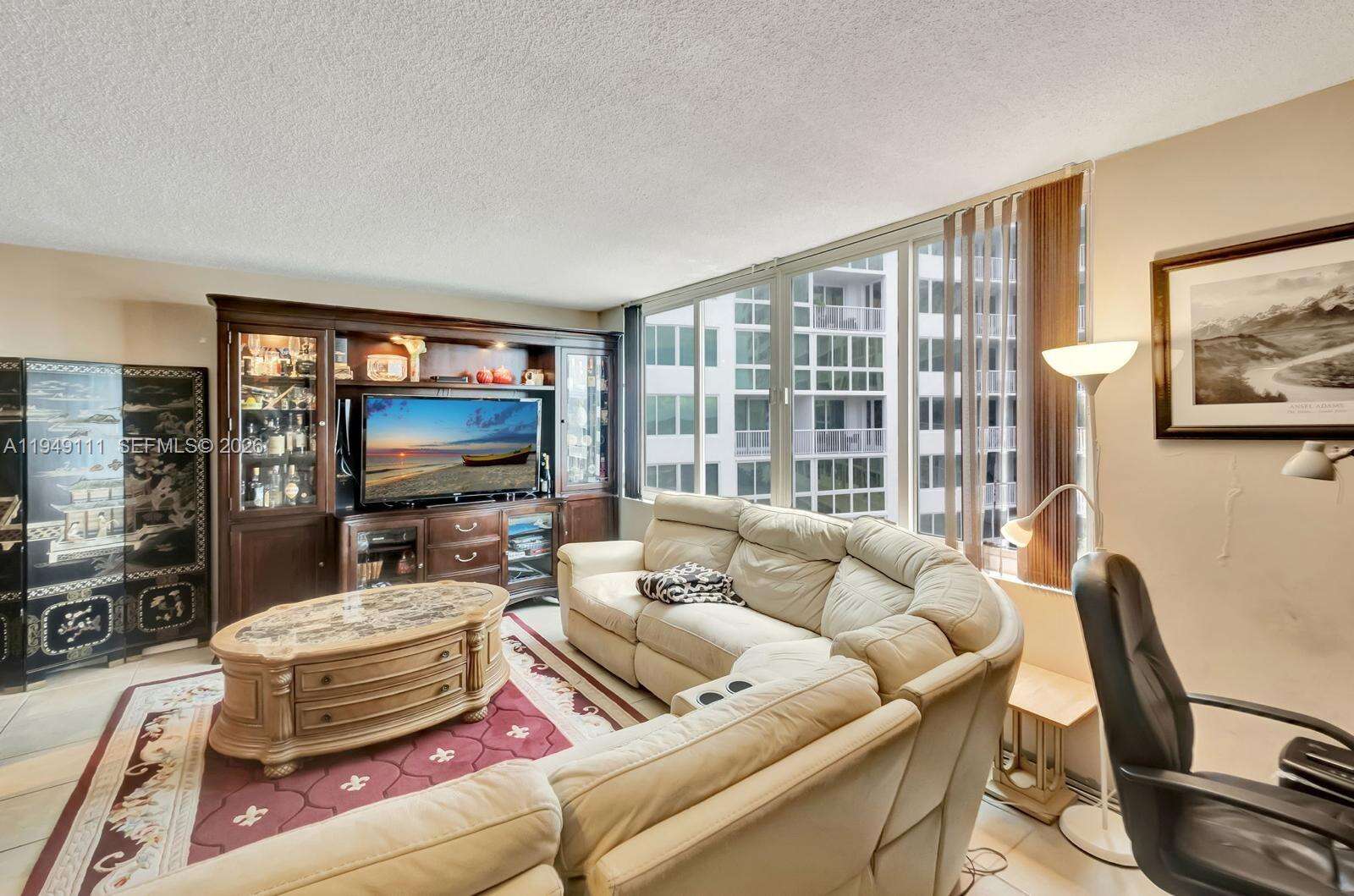 The Carriage House at 5401 Collins Ave, Miami Beach, FL 33140 - For Sale photo 9