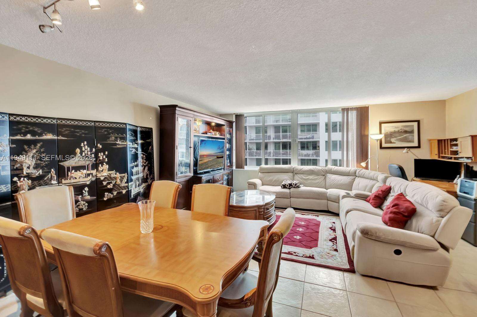 The Carriage House at 5401 Collins Ave, Miami Beach, FL 33140 - For Sale photo 10