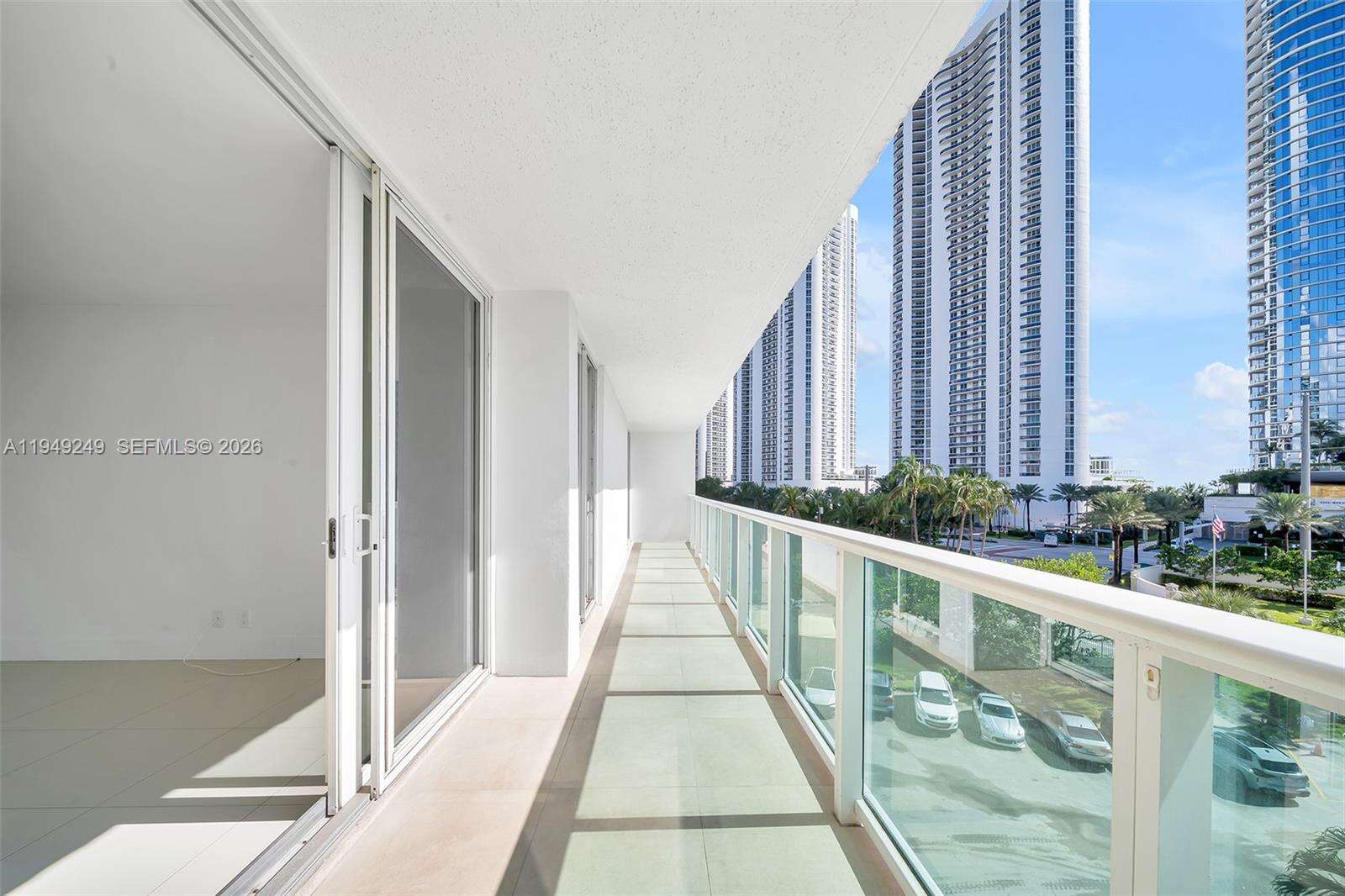 Arlen House at 100 Bayview Dr, Sunny Isles Beach, FL 33160 - For Sale photo 13