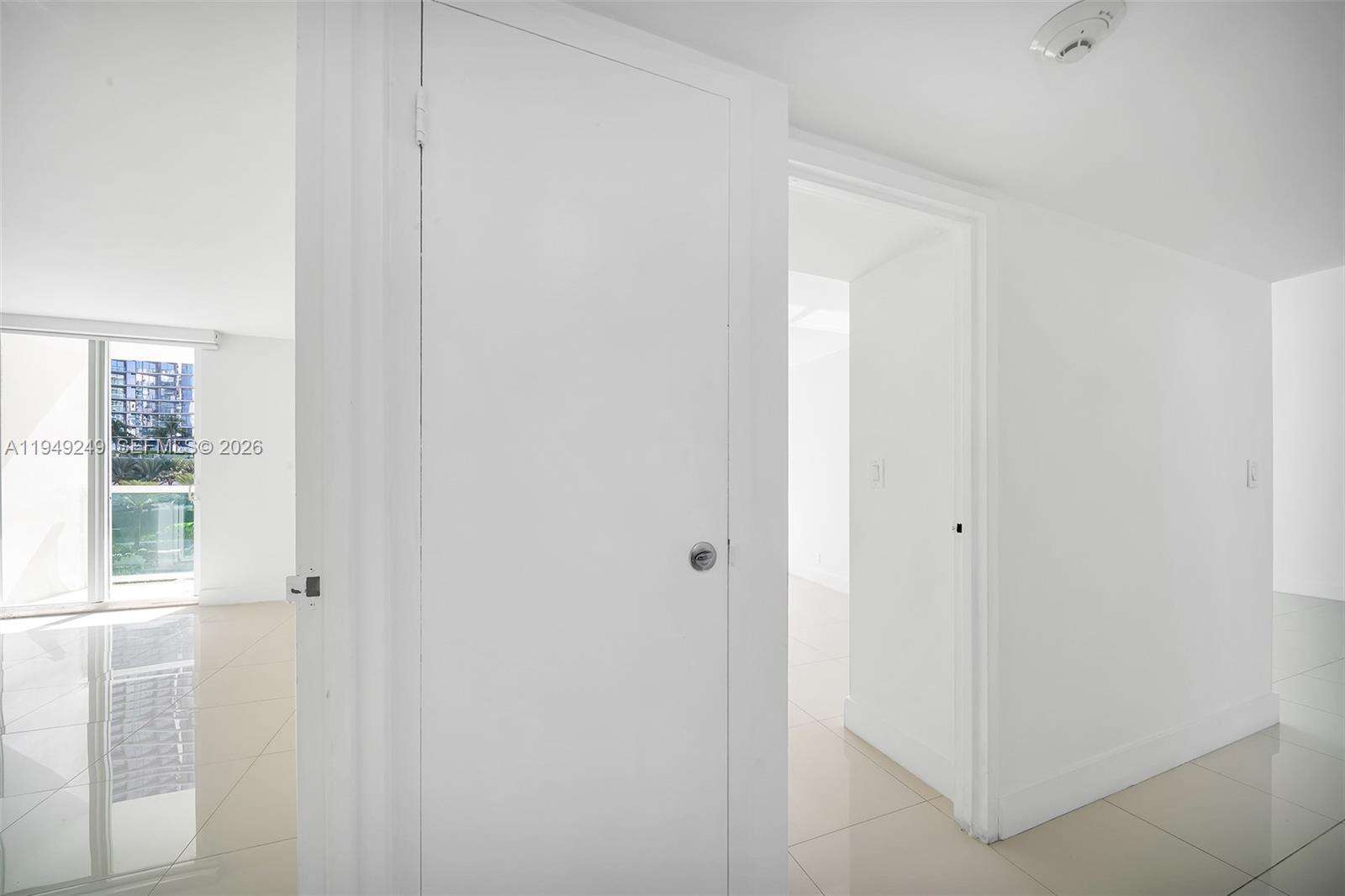 Arlen House at 100 Bayview Dr, Sunny Isles Beach, FL 33160 - For Sale photo 27
