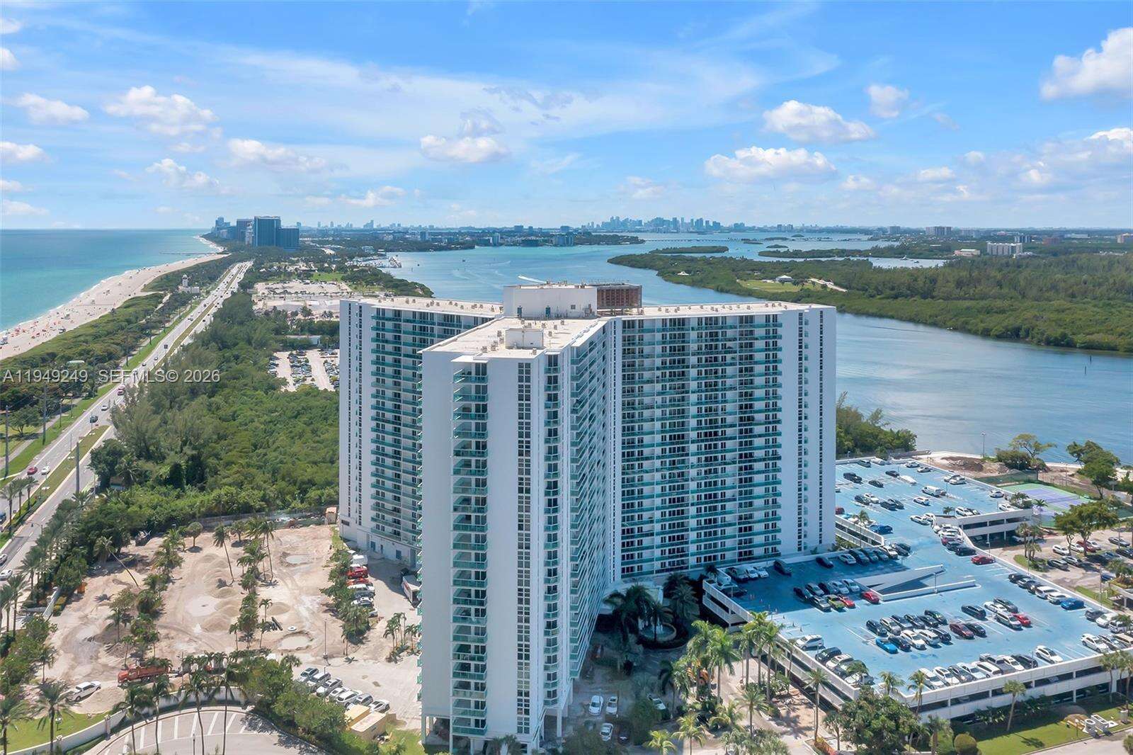 Arlen House at 100 Bayview Dr, Sunny Isles Beach, FL 33160 - For Sale photo 35