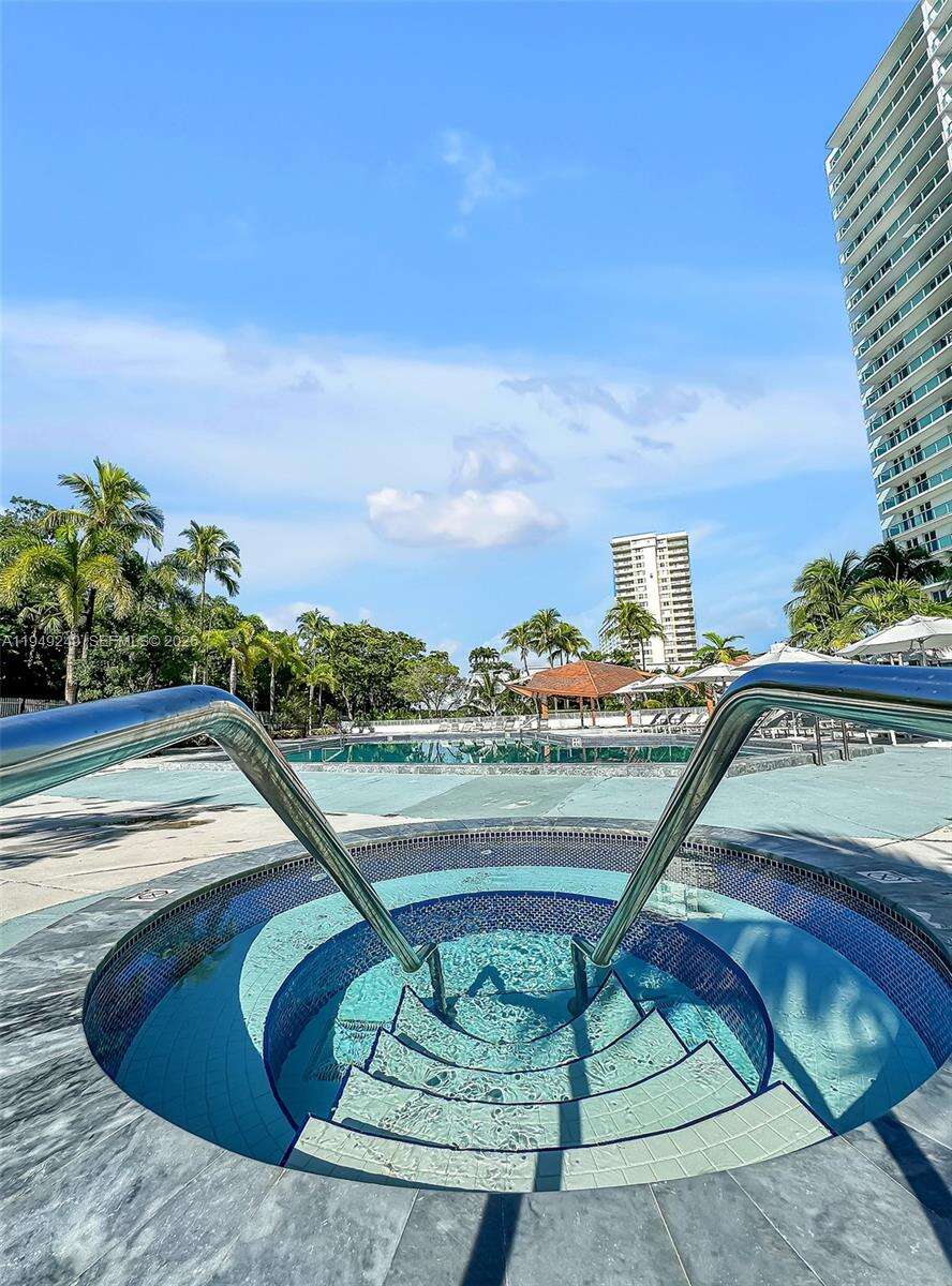 Arlen House at 100 Bayview Dr, Sunny Isles Beach, FL 33160 - For Sale photo 42