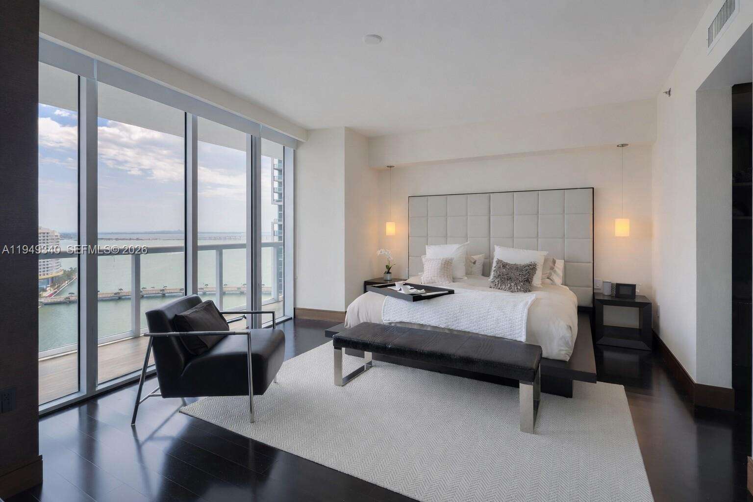 ICONBRICKELL CONDO NO 1 - 465 Brickell Ave, Miami, FL 33131 | Picture 8