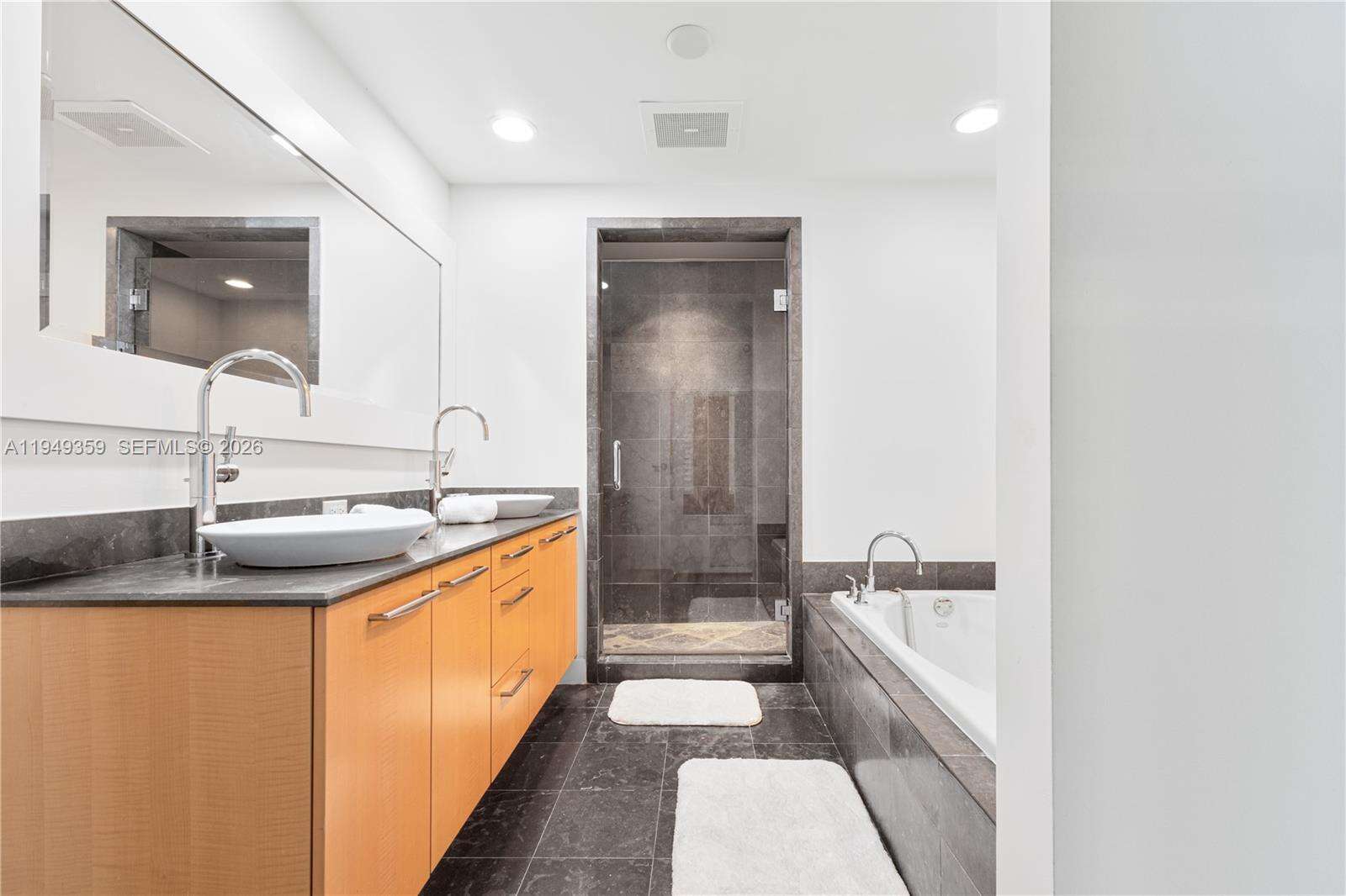 MOSAIC ON MIAMI BEACH - 3801 Collins Ave, Miami Beach, FL 33140 | Picture 32