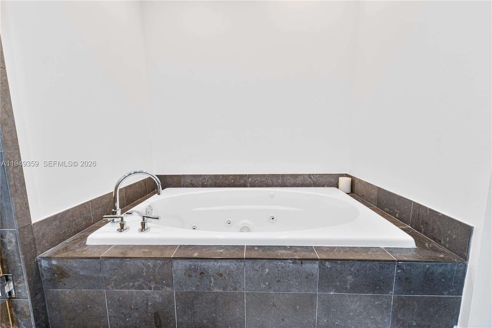 MOSAIC ON MIAMI BEACH - 3801 Collins Ave, Miami Beach, FL 33140 | Picture 33