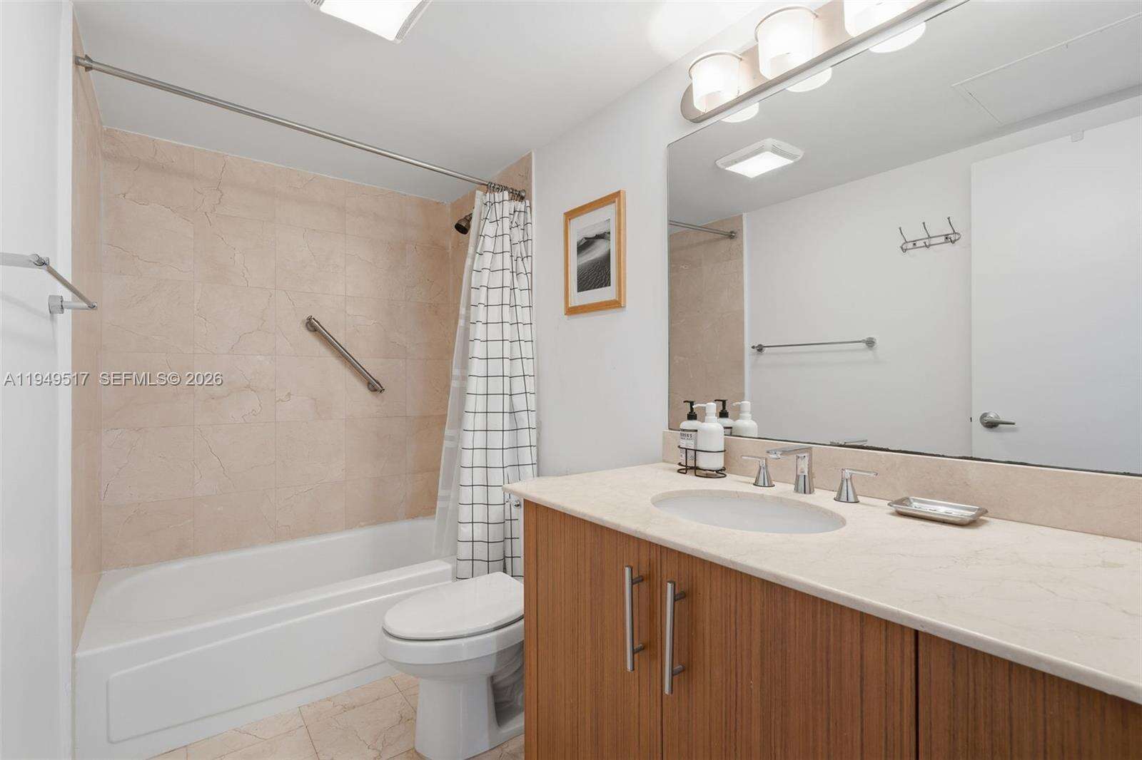 HARBOUR HOUSE - 10275 Collins Ave, Bal Harbour, FL 33154 | Picture 28