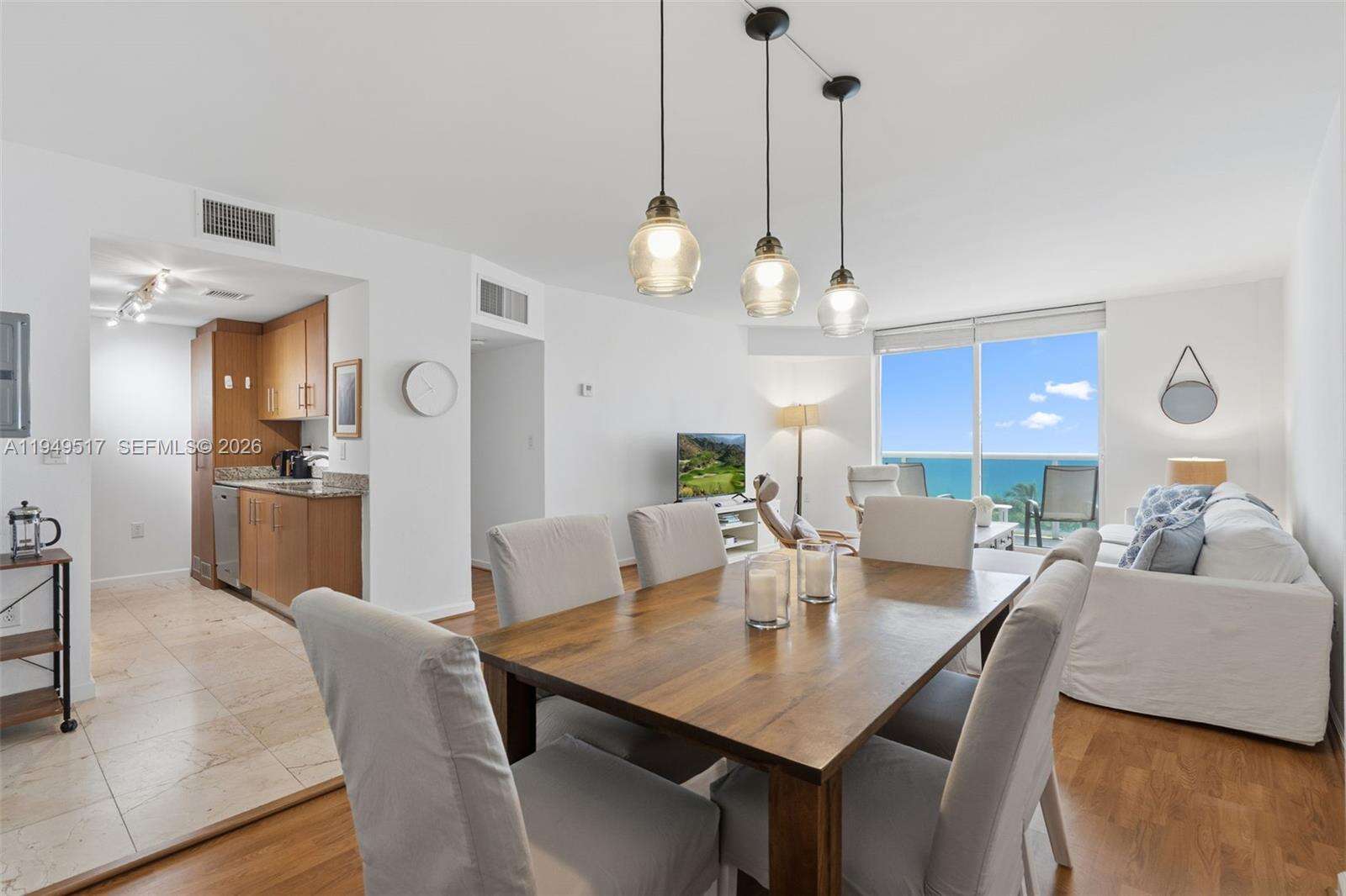 HARBOUR HOUSE - 10275 Collins Ave, Bal Harbour, FL 33154 | Picture 4