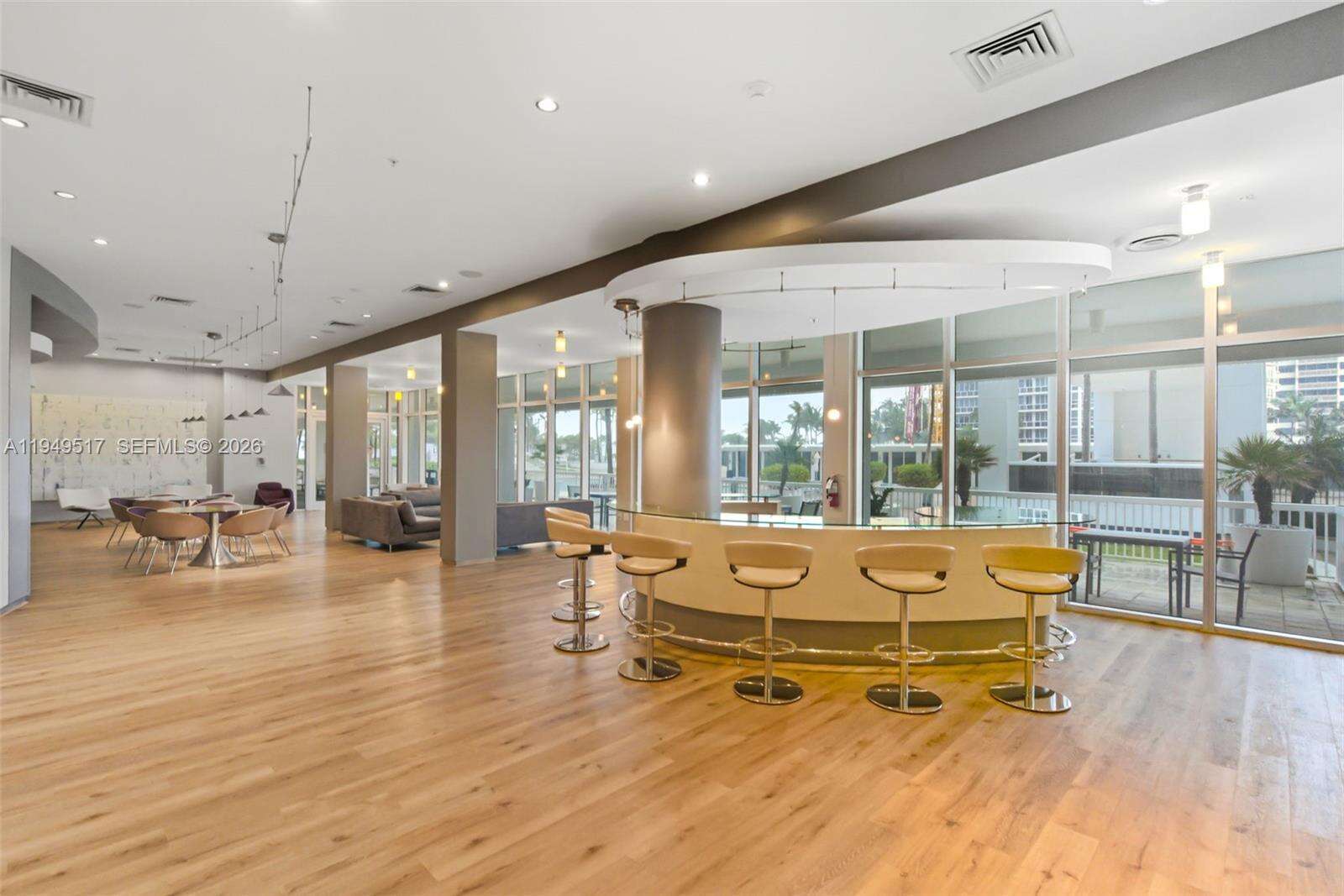 HARBOUR HOUSE - 10275 Collins Ave, Bal Harbour, FL 33154 | Picture 37