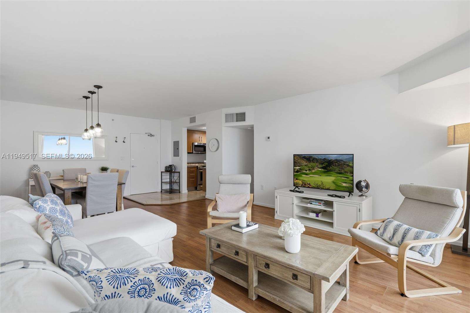 HARBOUR HOUSE - 10275 Collins Ave, Bal Harbour, FL 33154 | Picture 9