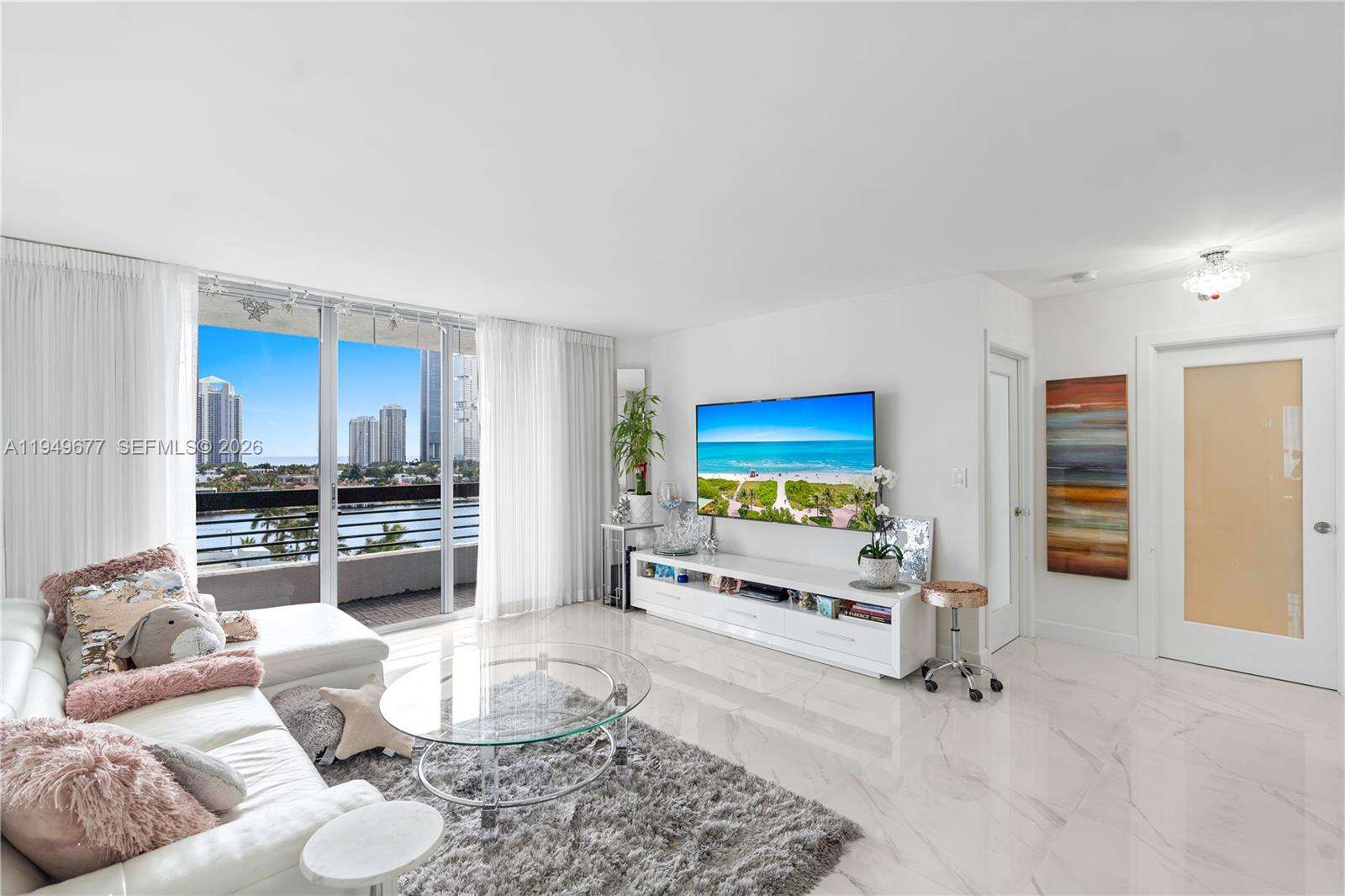 Mystic Pointe 1 at 3600 Mystic Pointe Dr, Aventura, FL 33180 - For Sale photo 3