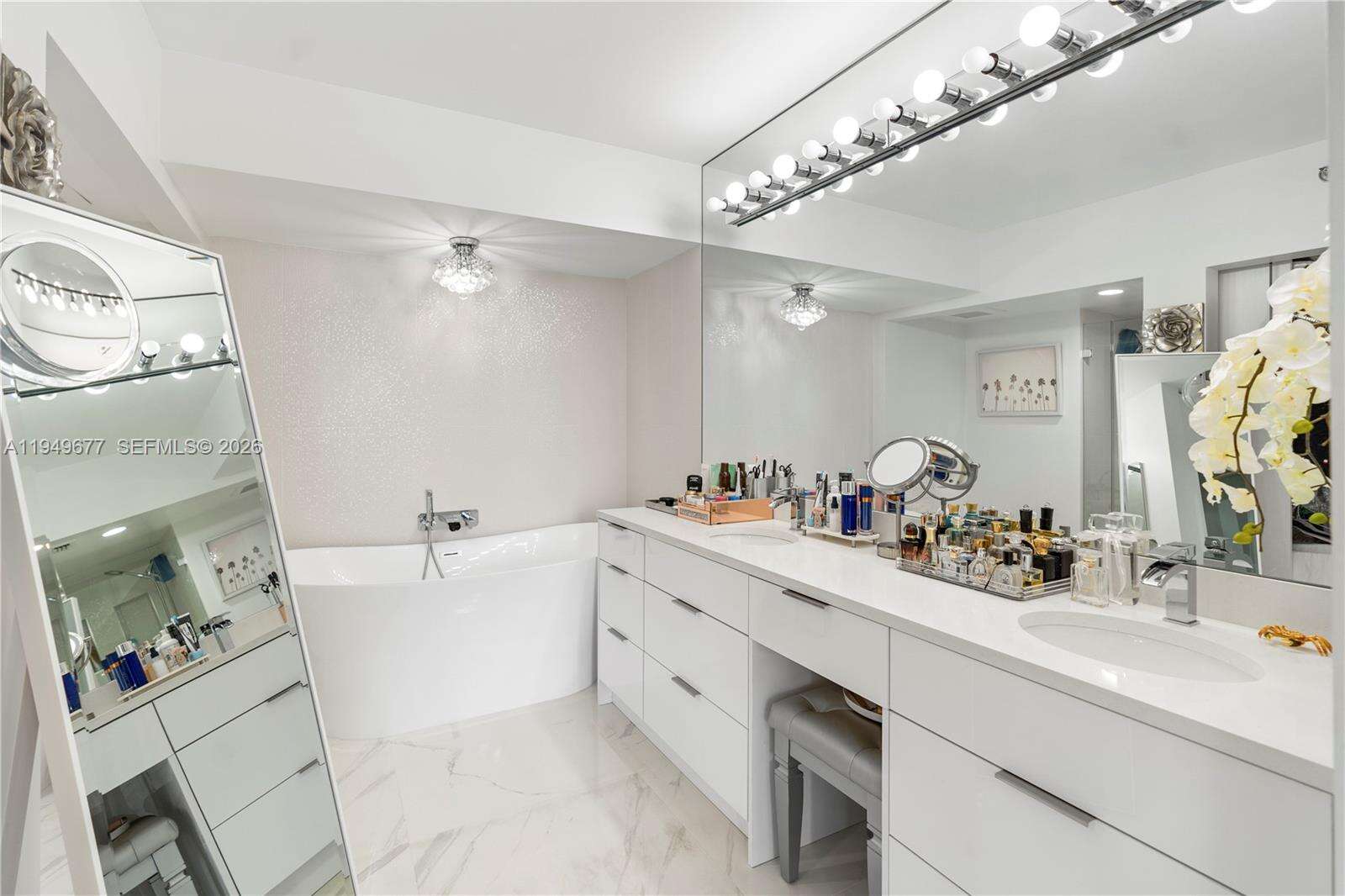 Mystic Pointe 1 at 3600 Mystic Pointe Dr, Aventura, FL 33180 - For Sale photo 10