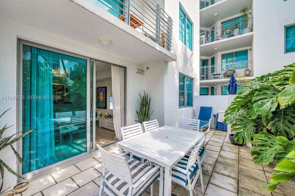 Cosmopolitan at 110 Washington Ave, Miami Beach, FL 33139 - For Sale photo 11