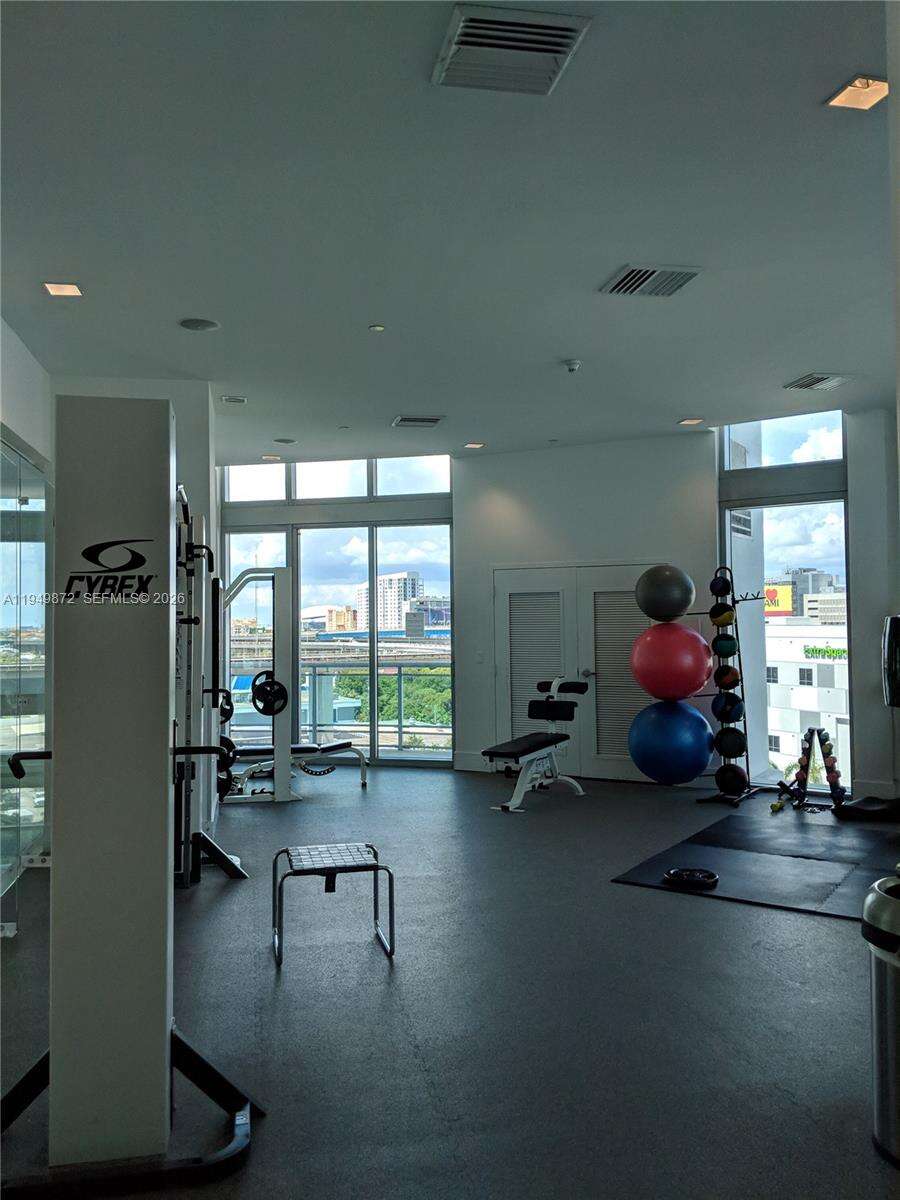 Wind By Neo at 350 Miami Ave, Miami, FL 33130 - For Sale photo 30