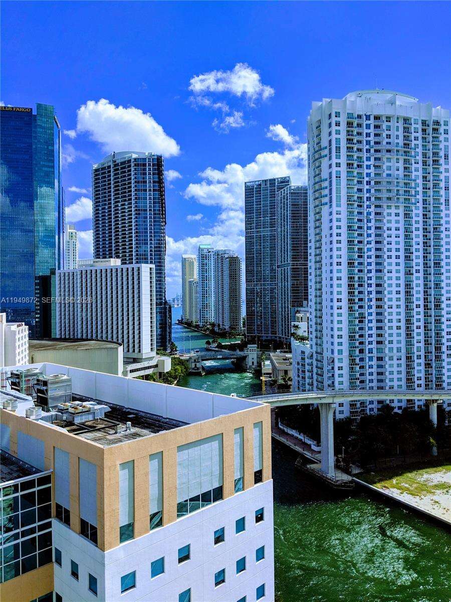 Wind By Neo at 350 Miami Ave, Miami, FL 33130 - For Sale photo 35