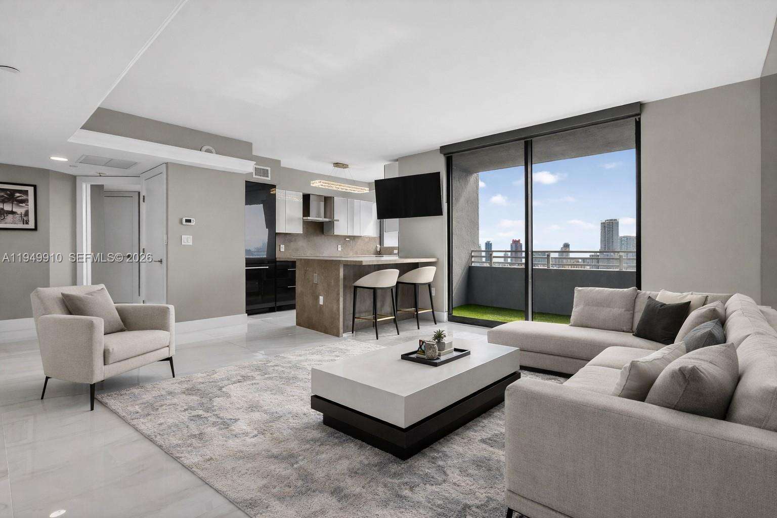 THE WAVERLY AT SOUTH BEACH - 1330 W Ave, Miami Beach, FL 33139 | Picture 1