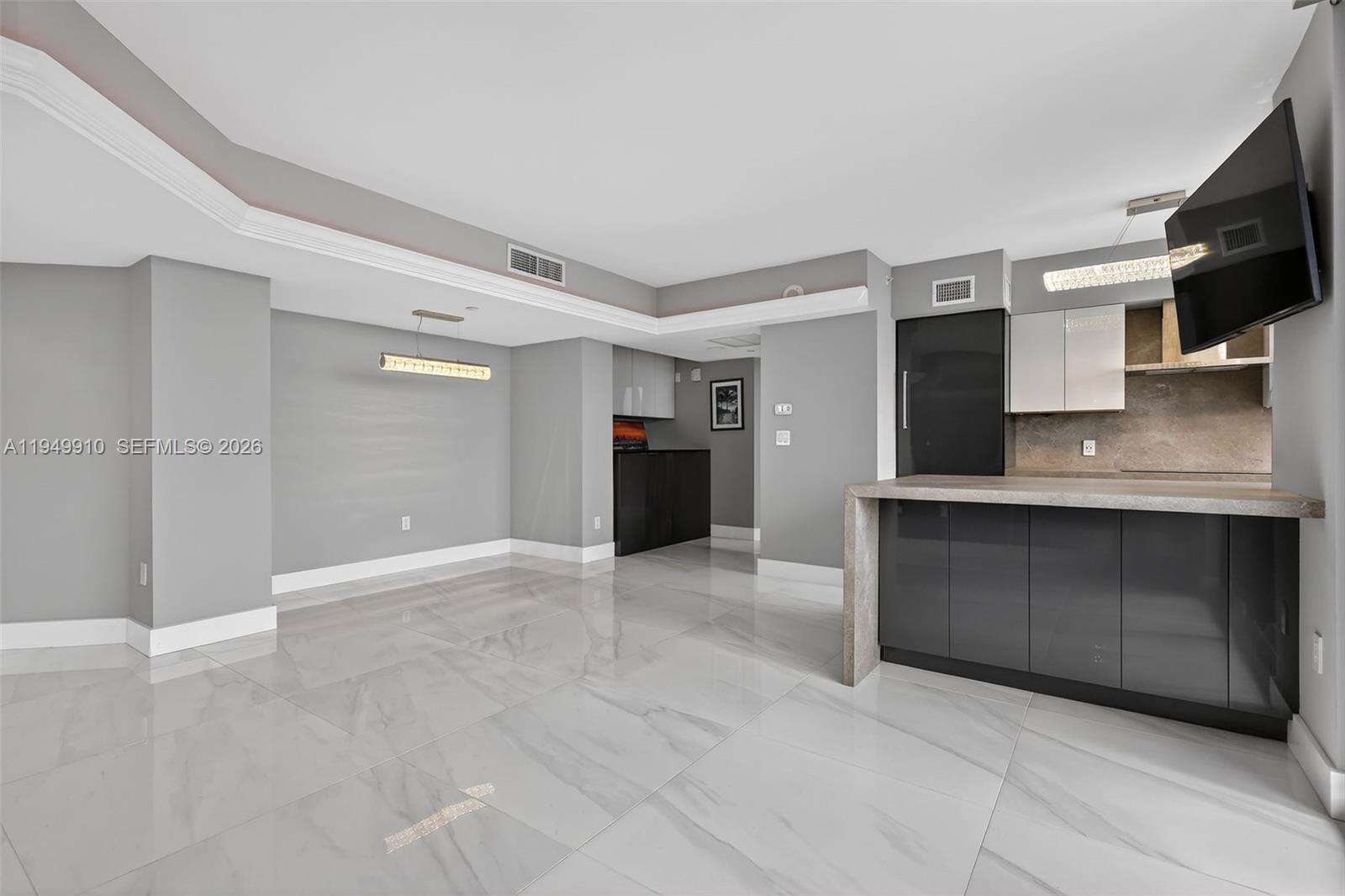 THE WAVERLY AT SOUTH BEACH - 1330 W Ave, Miami Beach, FL 33139 | Picture 6