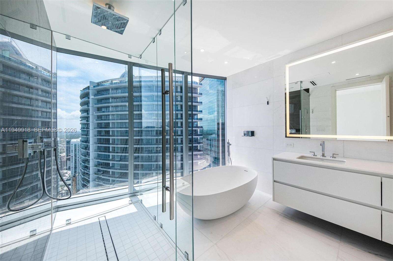 ASTON MARTIN RESIDENCES - 300 Biscayne Blvd Way, Miami, FL 33131 | Picture 12