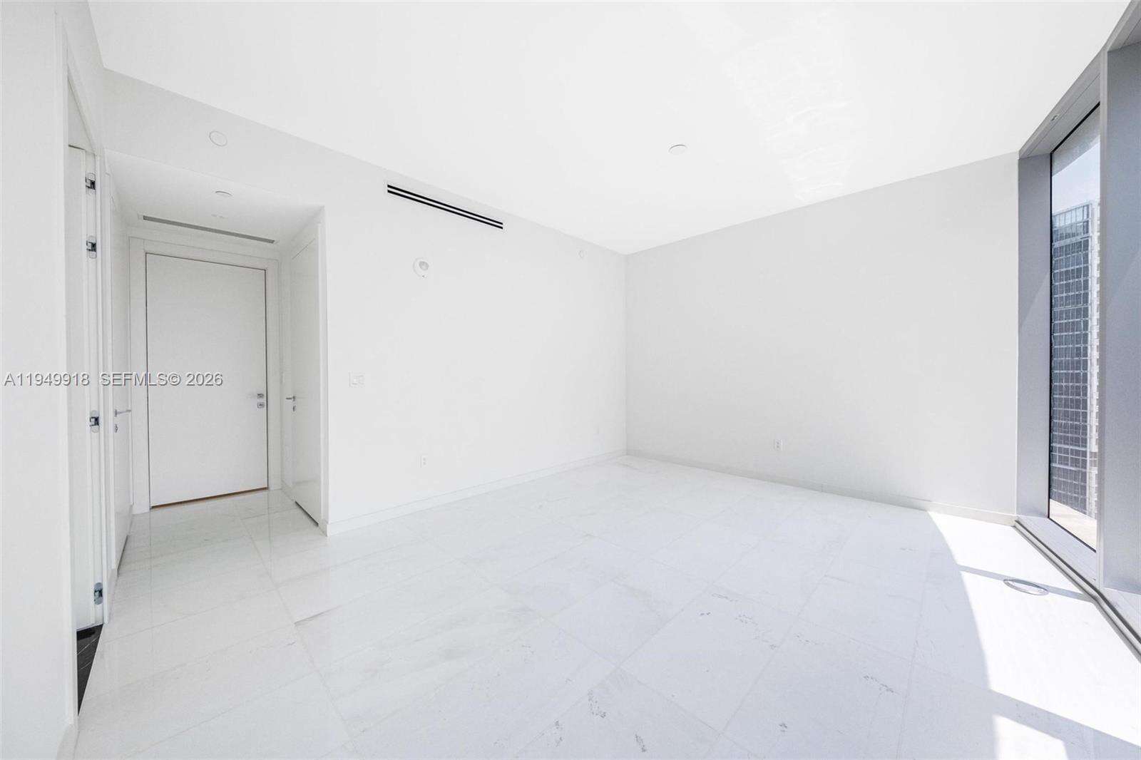 ASTON MARTIN RESIDENCES - 300 Biscayne Blvd Way, Miami, FL 33131 | Picture 18