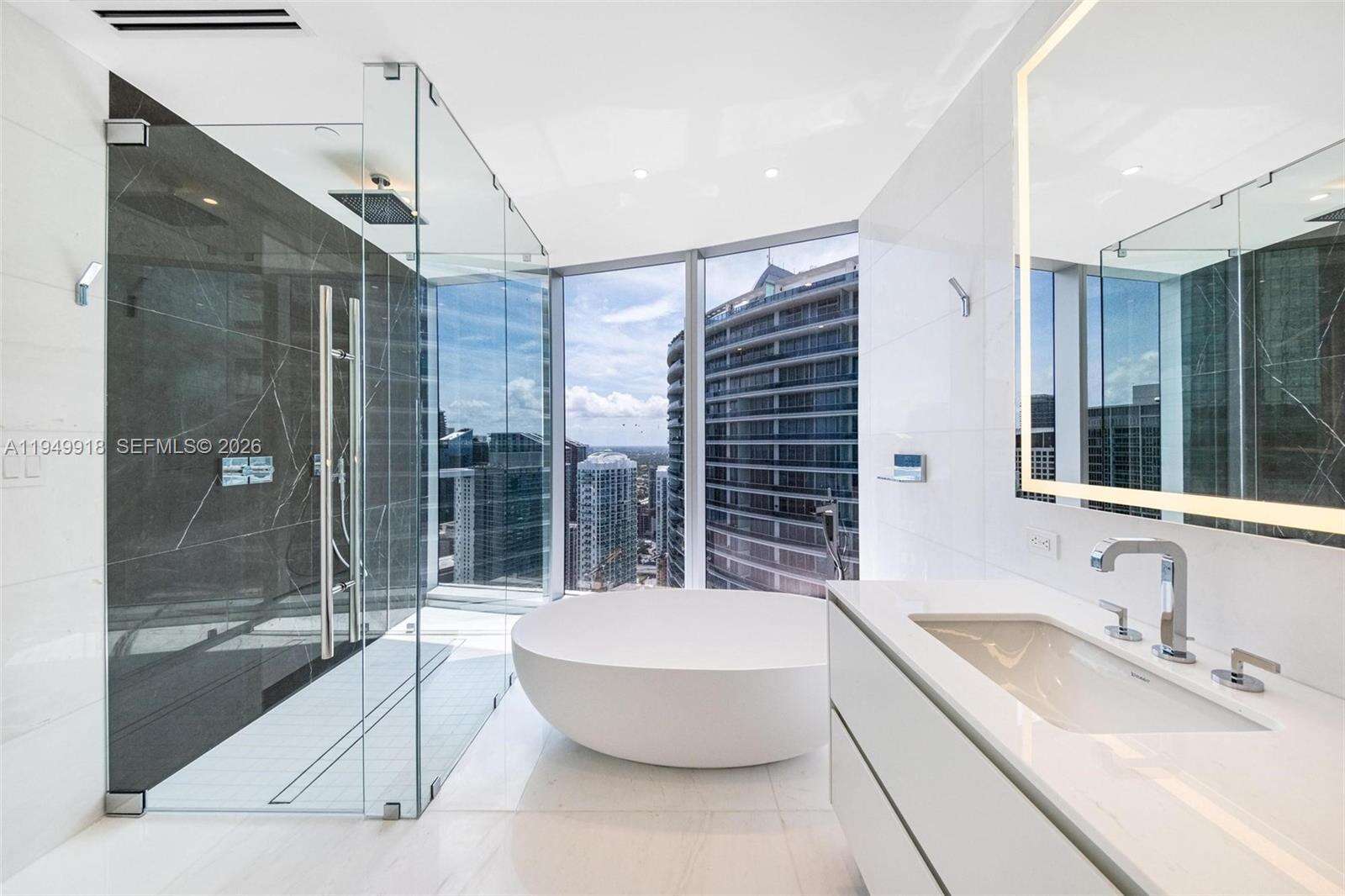 ASTON MARTIN RESIDENCES - 300 Biscayne Blvd Way, Miami, FL 33131 | Picture 25