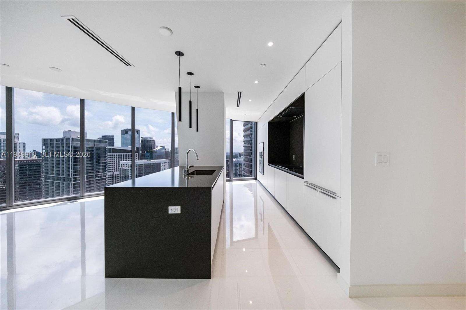 ASTON MARTIN RESIDENCES - 300 Biscayne Blvd Way, Miami, FL 33131 | Picture 7