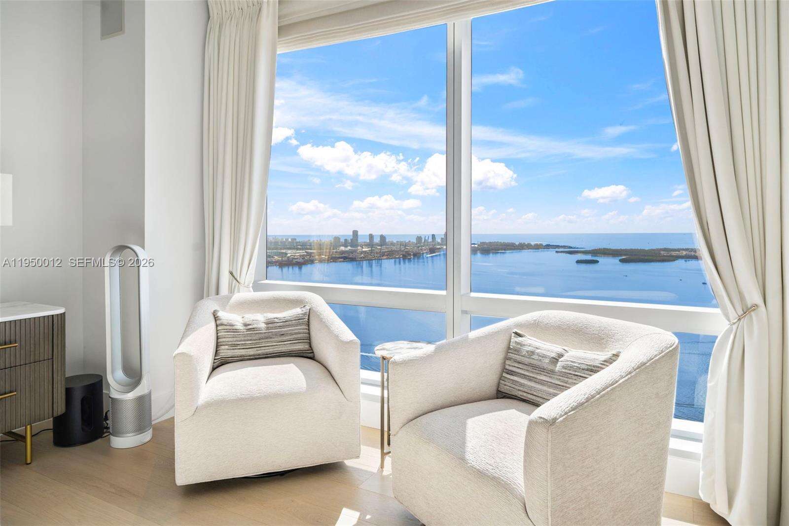 MILLENNIUM TOWER - 1425 Brickell Ave, Miami, FL 33131 | Picture 16