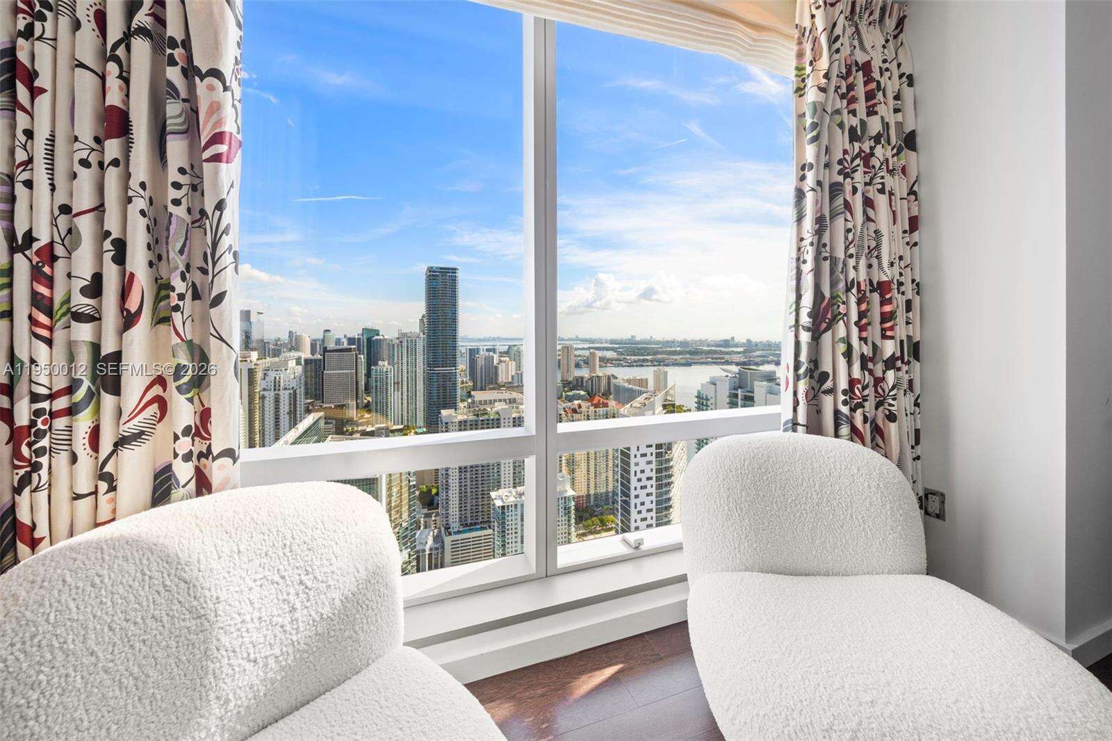 MILLENNIUM TOWER - 1425 Brickell Ave, Miami, FL 33131 | Picture 34