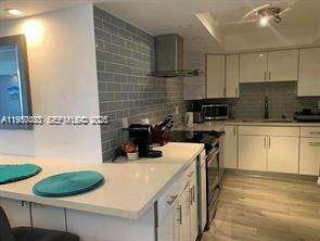 Maison Grande at 6039 Collins Ave, Miami Beach, FL 33140 - For Sale photo 4