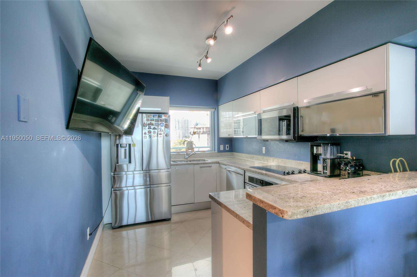 Blue at 601 36 St, Miami, FL 33137 - For Sale photo 6