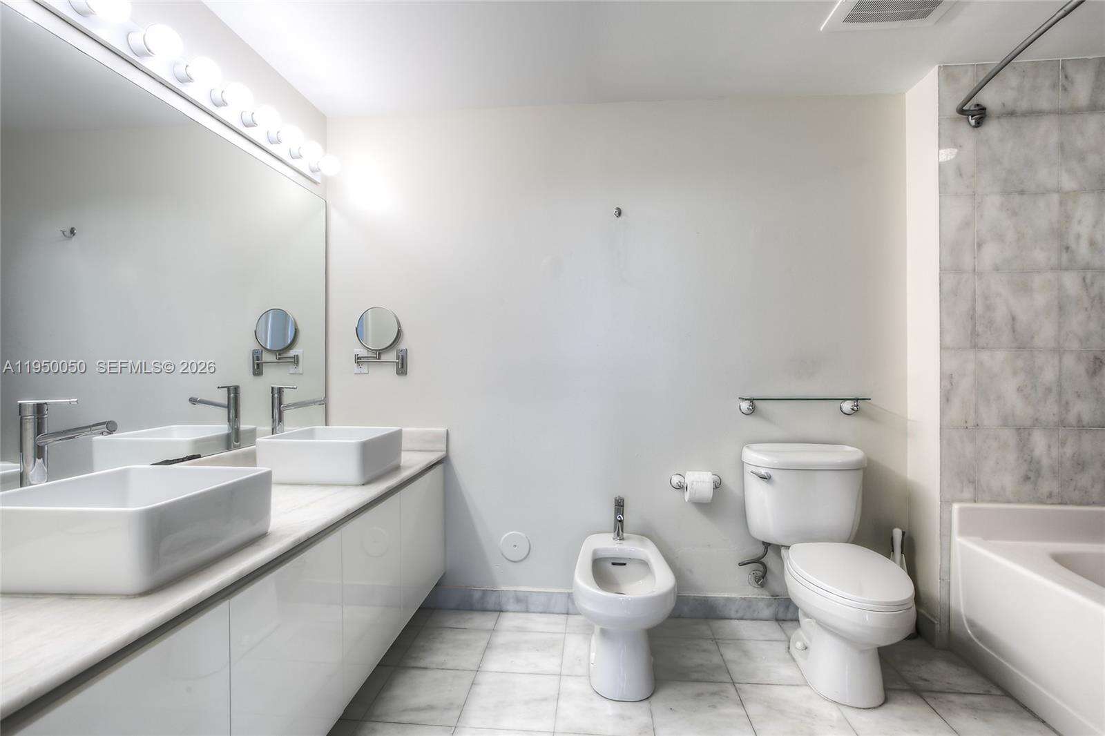 Blue at 601 36 St, Miami, FL 33137 - For Sale photo 9