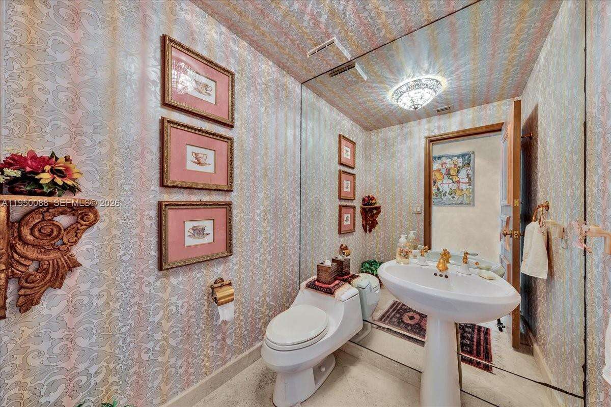 THE PALACE AT BAL HARBOUR - 10101 Collins Ave, Bal Harbour, FL 33154 | Picture 47