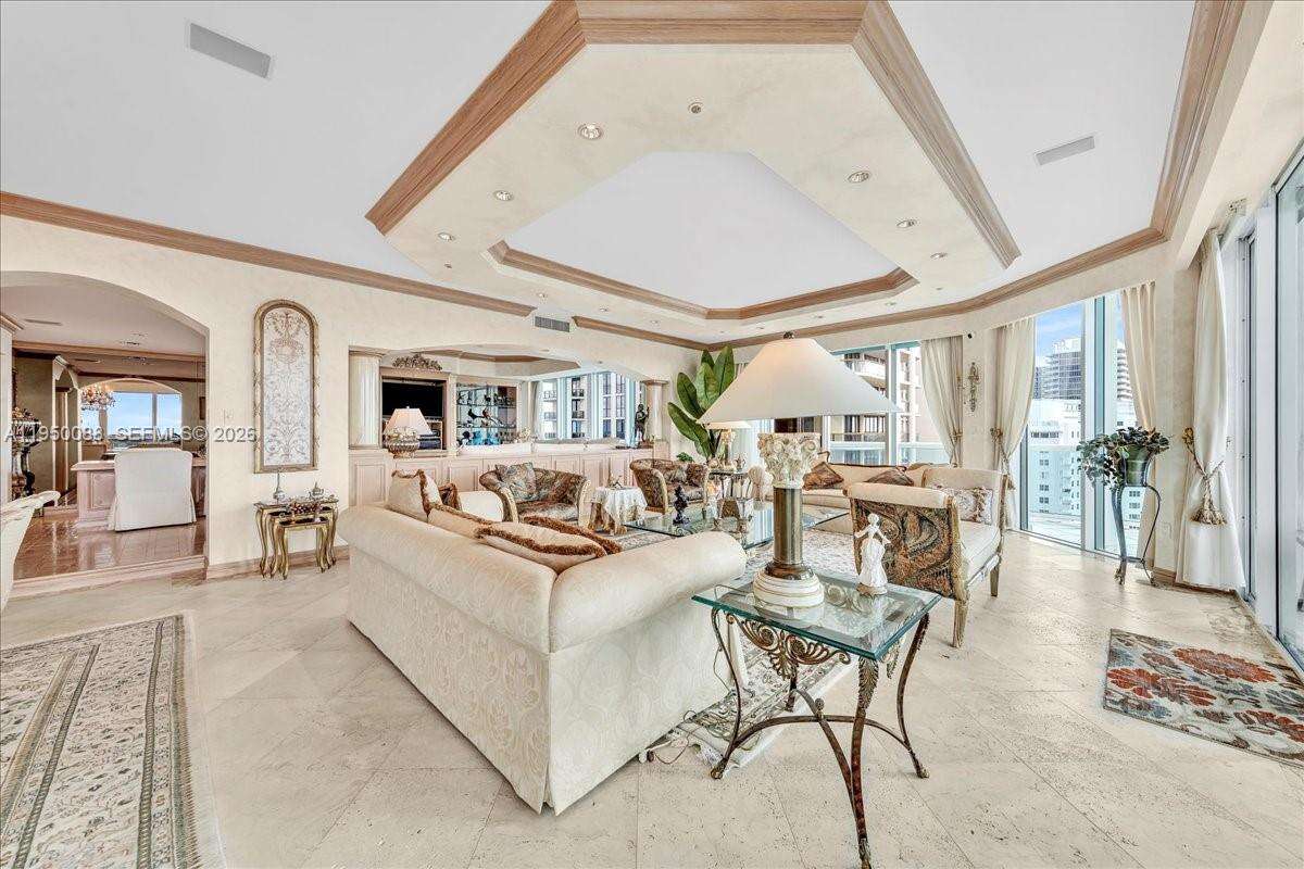 THE PALACE AT BAL HARBOUR - 10101 Collins Ave, Bal Harbour, FL 33154 | Picture 7