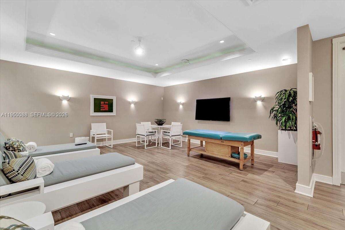 THE PALACE AT BAL HARBOUR - 10101 Collins Ave, Bal Harbour, FL 33154 | Picture 72